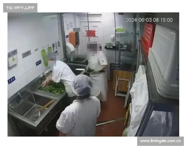厨工因在餐具池里涮墩布被辞后反诉幼儿园不当解雇案引发关注 厨工因在餐具池里涮墩布被辞后反诉幼儿园不当解雇案引发关注
